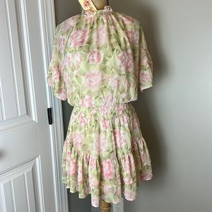 New with tags Entro floral dress size large